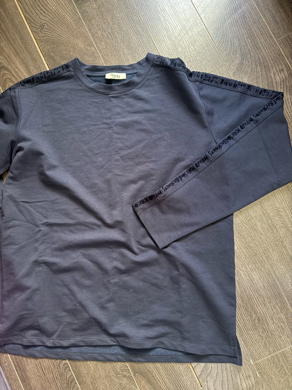 CECA NY Navy Long-Sleeve Logo Tape Crewneck Shirt m